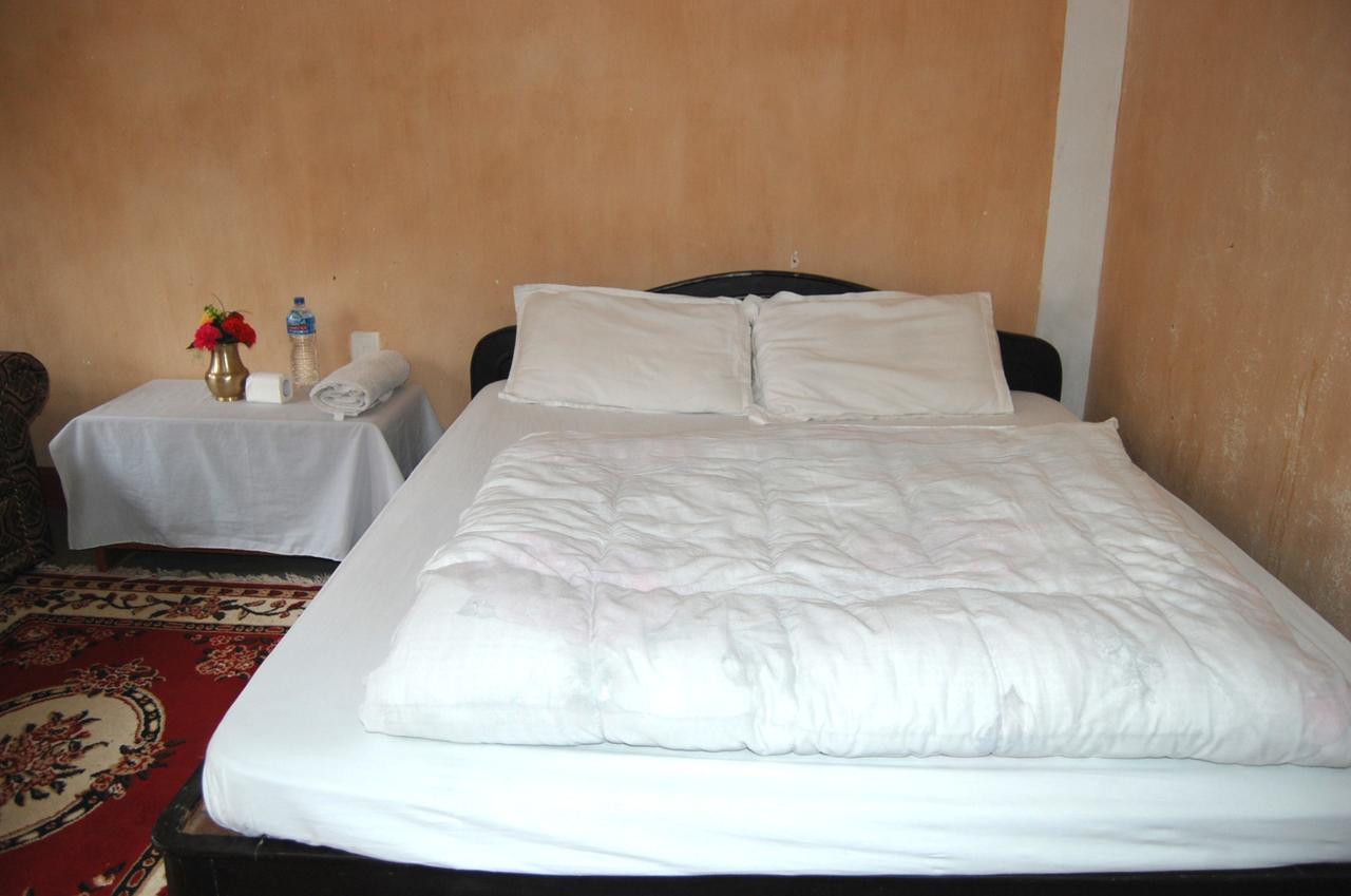 Shrestha Hotel & Restaurant Bandipur Kamer foto